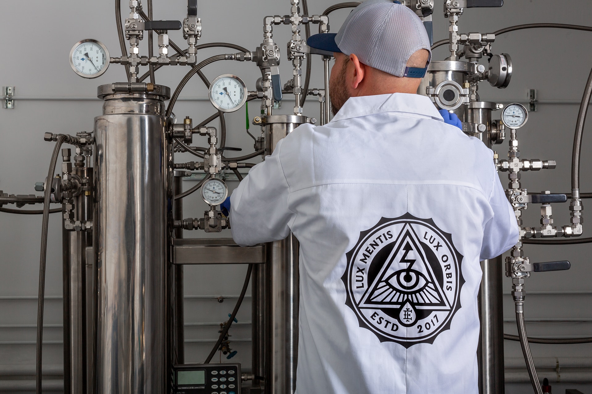 Illuminated Extractors Lab Coat